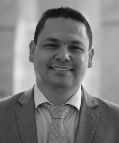 Alejandro Linares